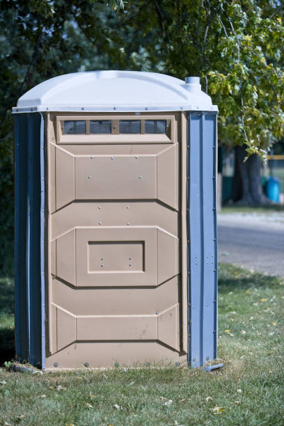 Best Portable restroom trailer rental  in Carroll, IA